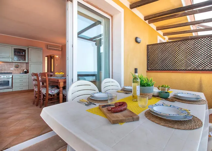The Terrace Above The Sea Vakantiehuis
